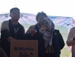 Mahasiswa Tim 122 KKN-T Universitas Diponegoro Gelar Pesta Rakyat dalam Rangka Peluncuran Pos Satelit Tingkat RT bagi Warga Desa Tugu