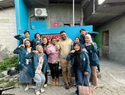 Dorong UMKM Go Digital, Mahasiswa UNDIP Dampingi Pendaftaran ShopeeFood untuk Pedagang Kuliner Plamongansari