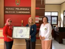Mahasiswa KKN Tematik Undip Gunakan Basis Data, Serahkan Peta Topografi dan Curah Hujan untuk Mitigasi dan Perencanaan Wilayah Plamongansari