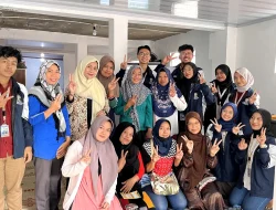 Kolaborasi Edukasi Kesehatan dan Literasi Digital Multibahasa, Mahasiswa KKN UNDIP Gelar Kampanye dan Demonstrasi Pembuatan Produk Herbal Antidiabetes