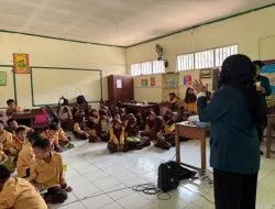 Mahasiswa KKN UNDIP Gelar Edukasi Perilaku Hidup Bersih Sehat di SDN 1 Getas