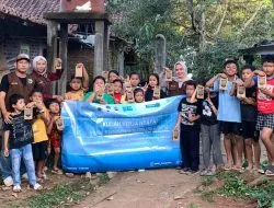 Mahasiswa KKN UPGRIS Ajarkan Anak-Anak Tlompakan Belajar Membuat Lilin Aroma Terapi dari Minyak Jelantah