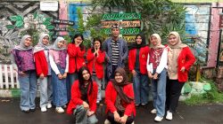 Mahasiswa UNTAG Surabaya Lakukan Pelestarian Kearifan Lokal Lewat Budaya Batik di Kampung Batik Okra Surabaya