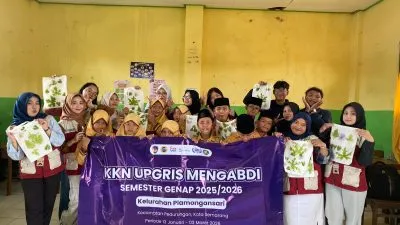 Mahasiswa KKN UPGRIS Kelompok 34 Gelar Kegiatan Eco Print Bertema “Daun Berwarna Kain Bercahaya” di MI Infarul Ghoy 2