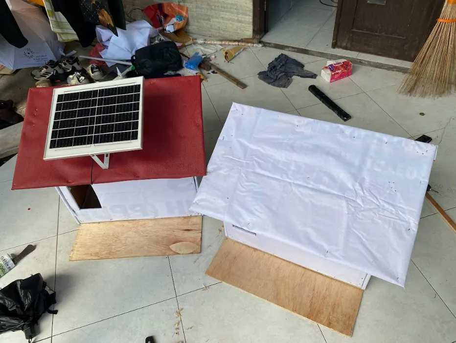 Desain Unit Smart Owl House: Integrasi Material Tahan Cuaca dan Energi Terbarukan