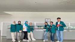 “Cintai Ususmu, Seimbangkan Neracamu”: Implementasi Nilai “Ing Madya Mangun Karso” dalam Kunjungan Industri Mahasiswa UST ke PT Yakult Indonesia Persada